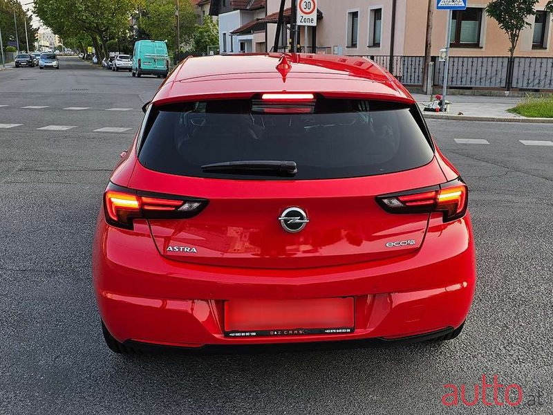 2017' Opel Astra photo #6