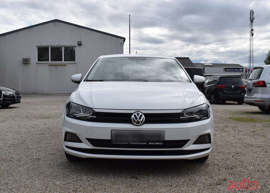 2019' Volkswagen Polo photo #3