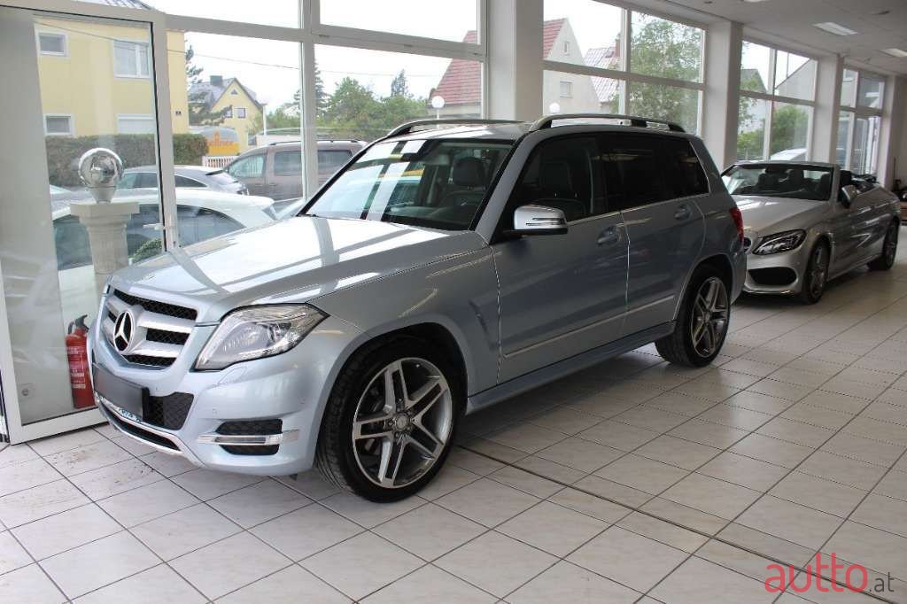 2014' Mercedes-Benz Glk-Klasse photo #1