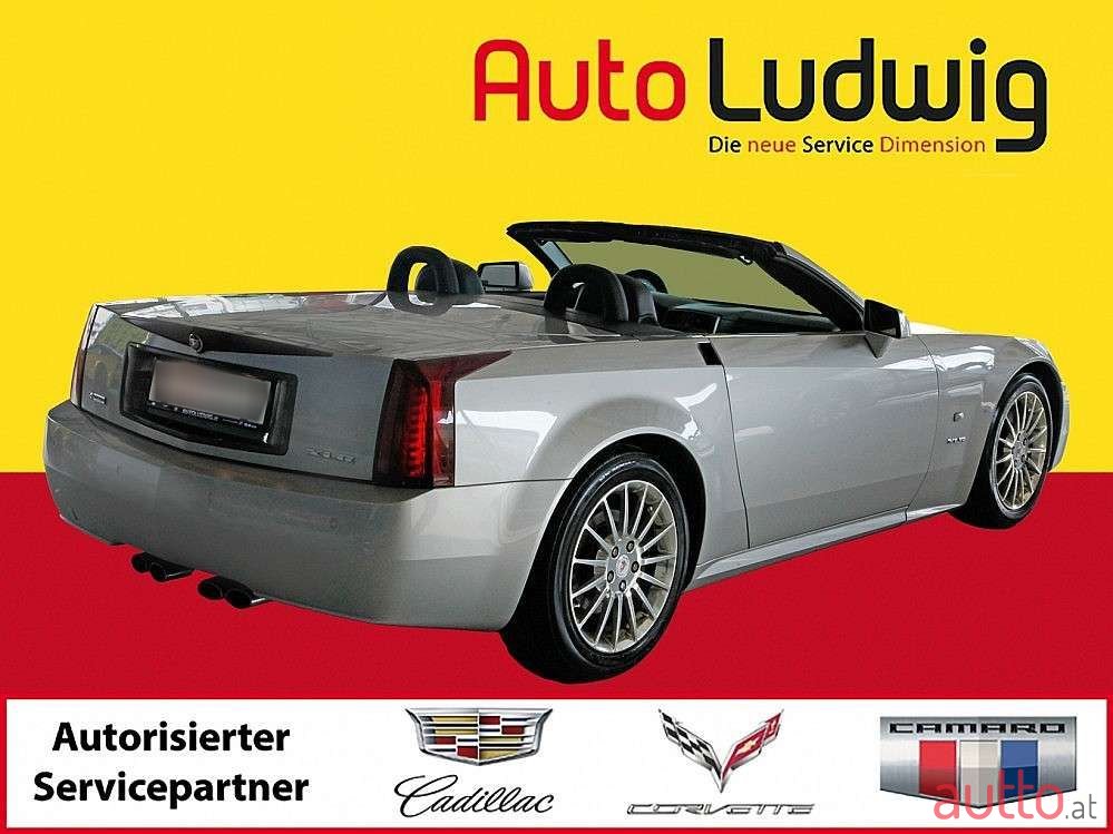 2010' Cadillac XLR photo #4