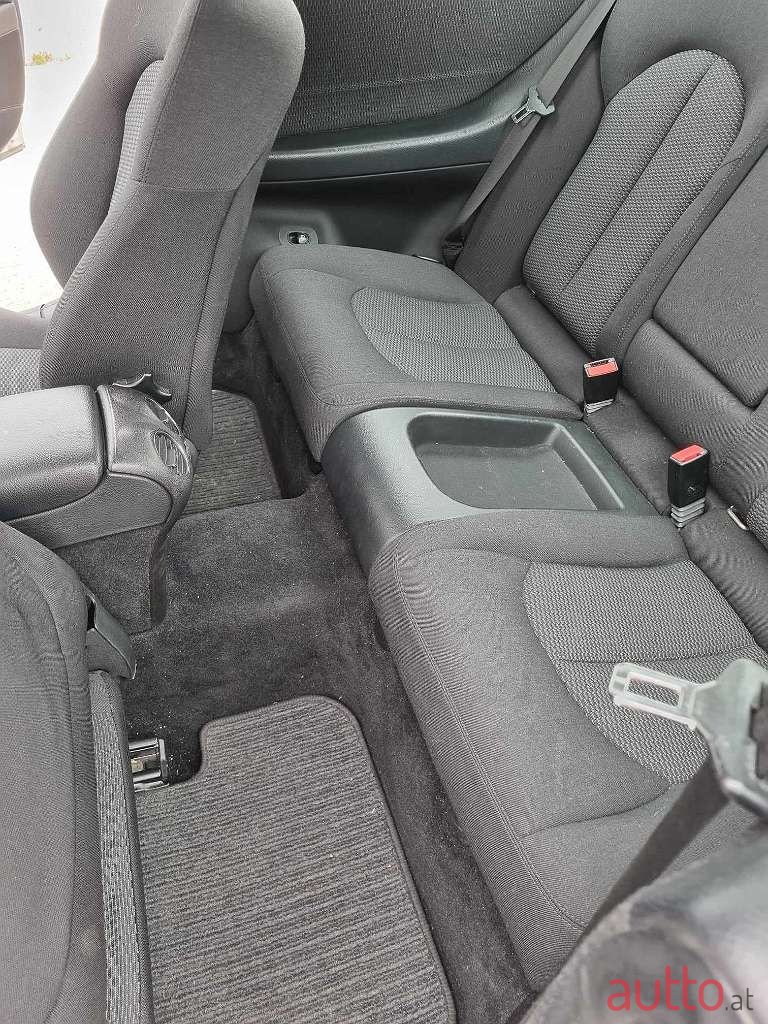 2008' Mercedes-Benz Clk-Klasse photo #5