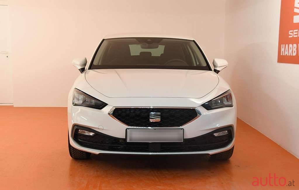 2023' SEAT Leon photo #2