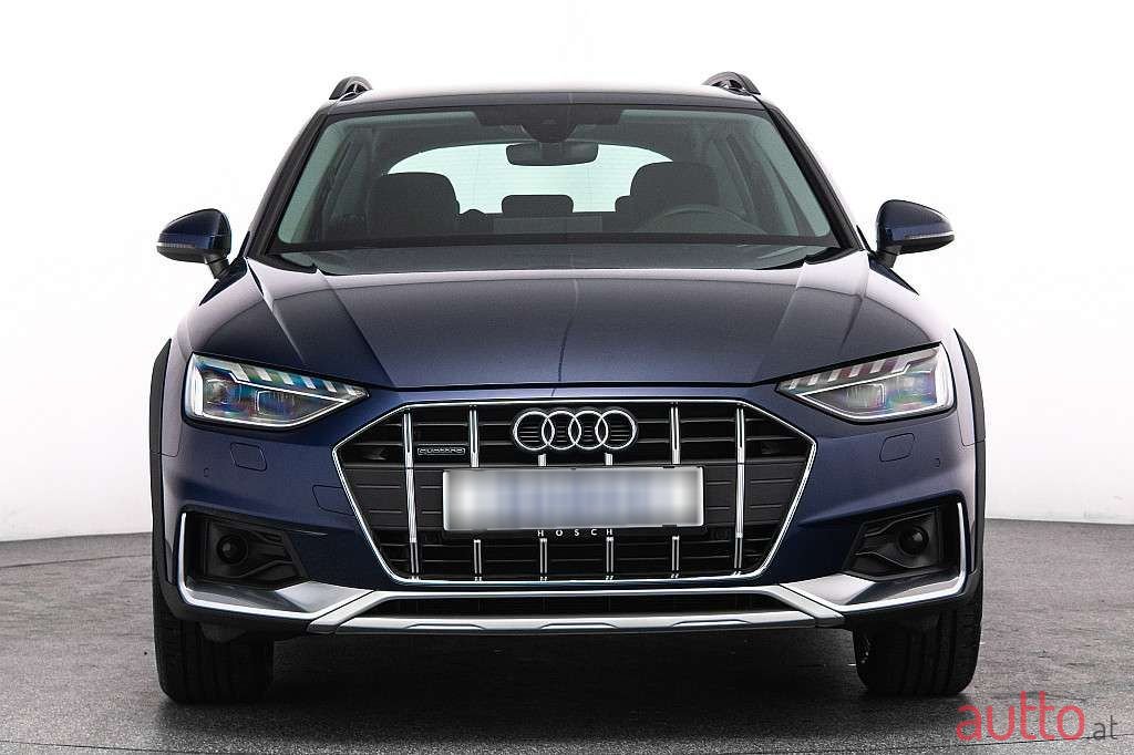 2022' Audi A4 Allroad photo #2