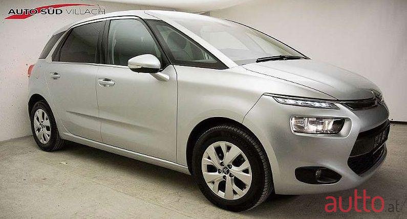 2015' Citroen C4 Picasso photo #3