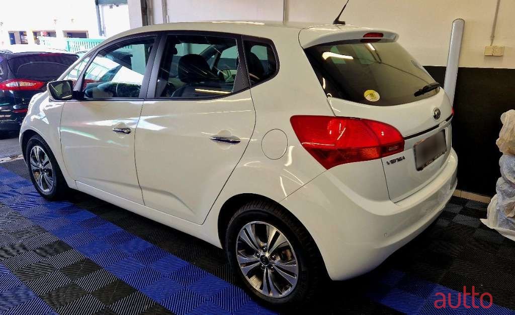 2017' Kia Venga photo #3