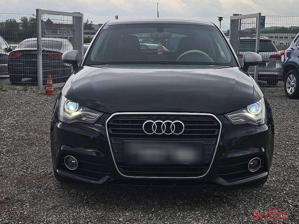 2011' Audi A1 photo #2