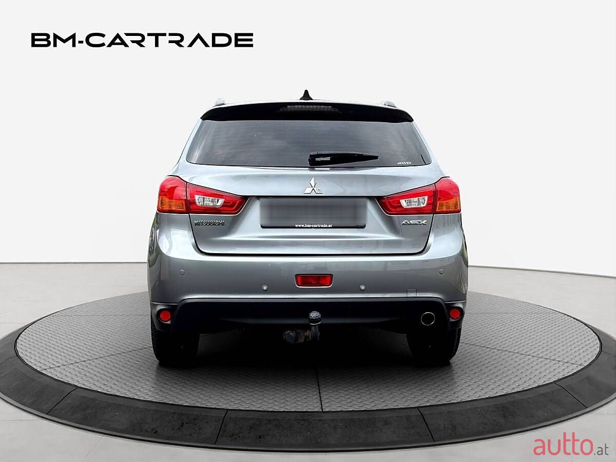 2017' Mitsubishi ASX photo #5