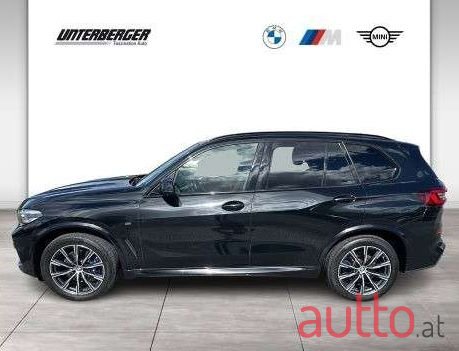 2022' BMW X5 photo #3