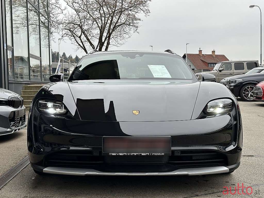 2023' Porsche Taycan photo #4