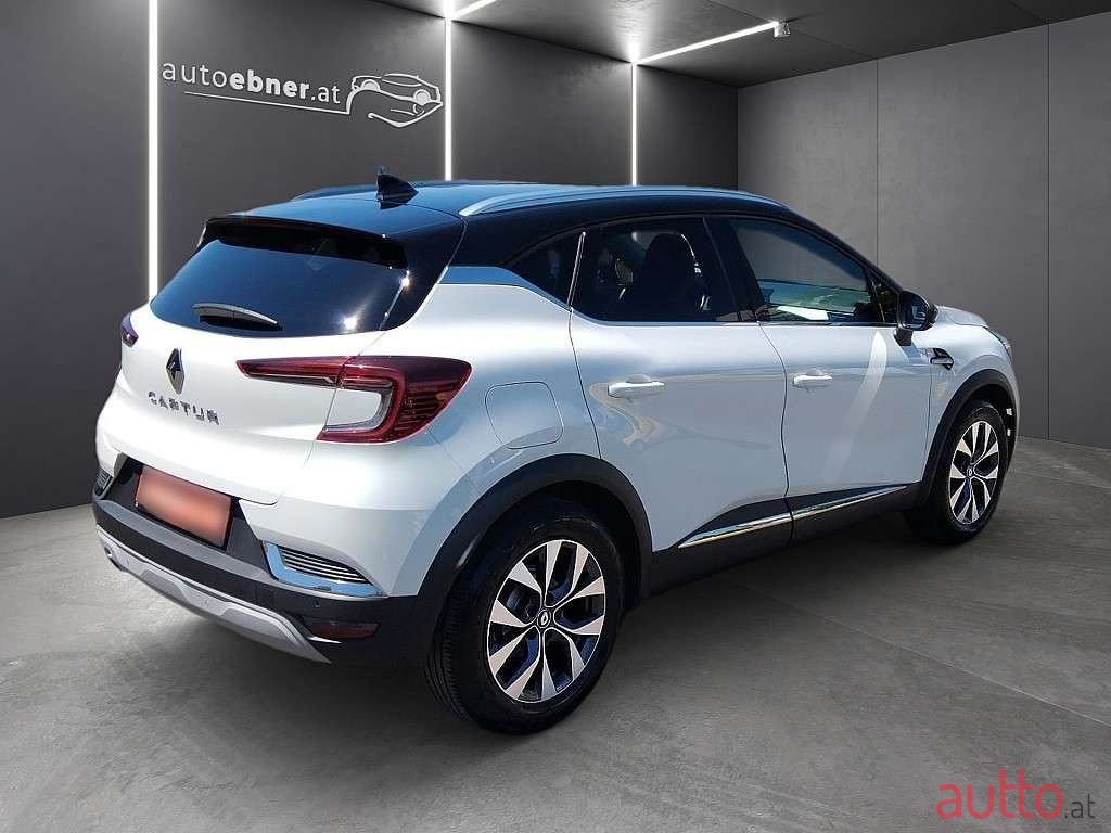 2021' Renault Captur photo #5