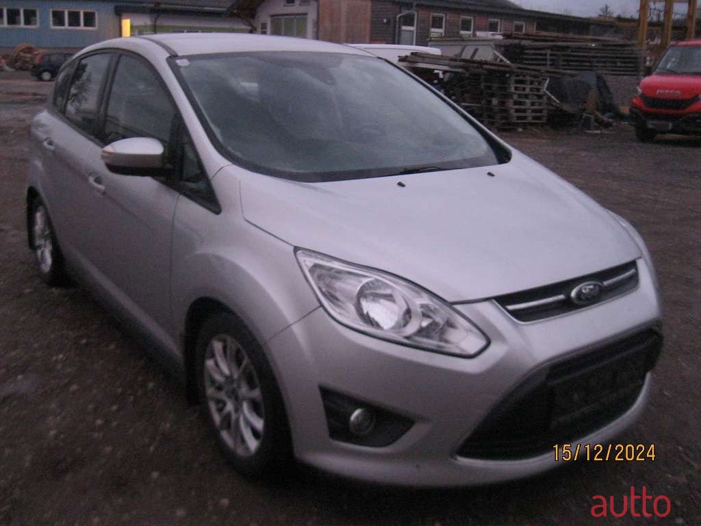 2012' Ford C-MAX photo #2