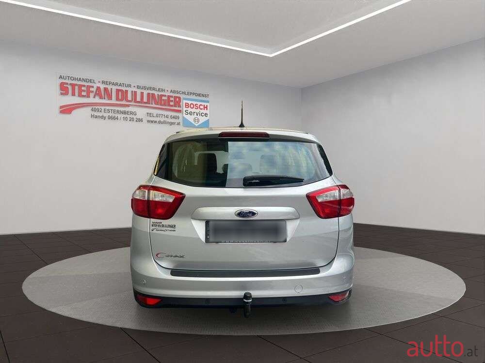 2015' Ford C-MAX photo #4