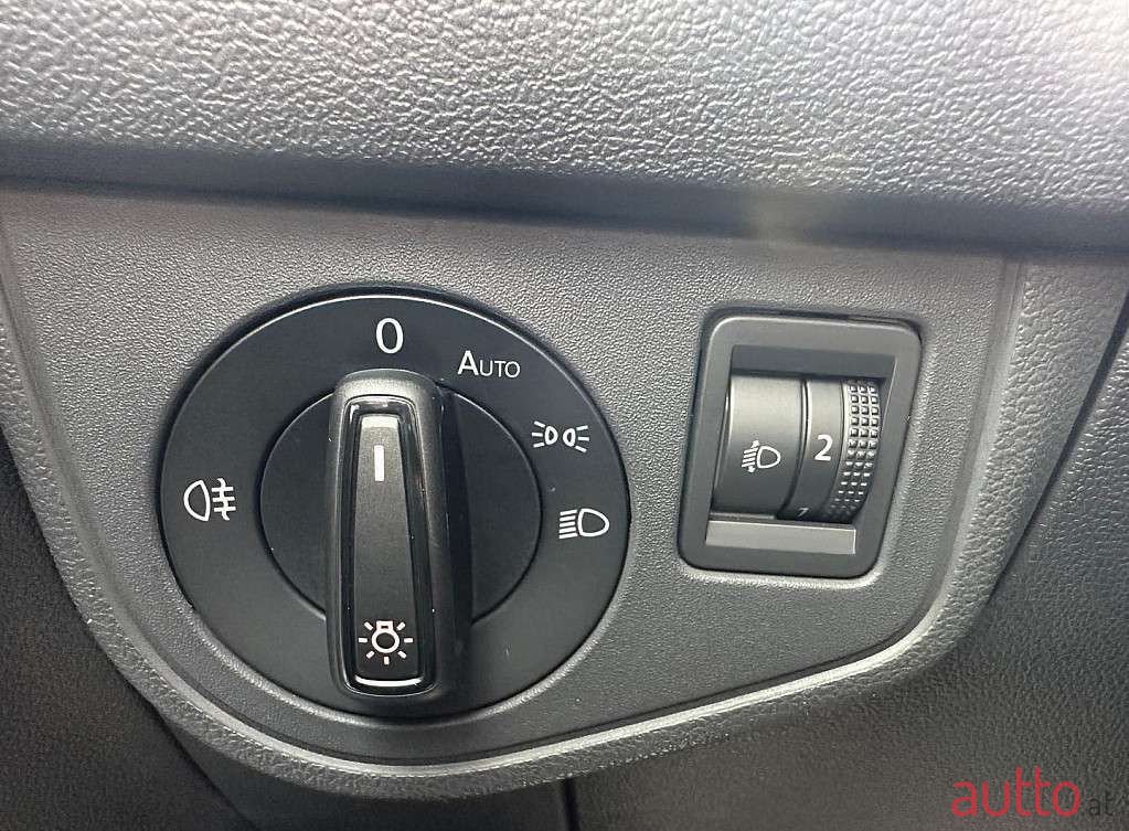 2020' Volkswagen Polo photo #6