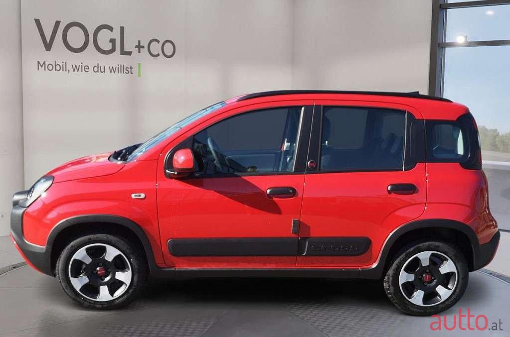 2022' Fiat Panda photo #2