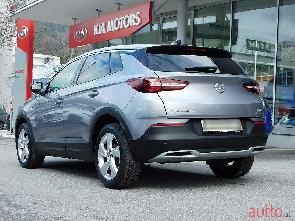 2018' Opel Grandland X photo #6
