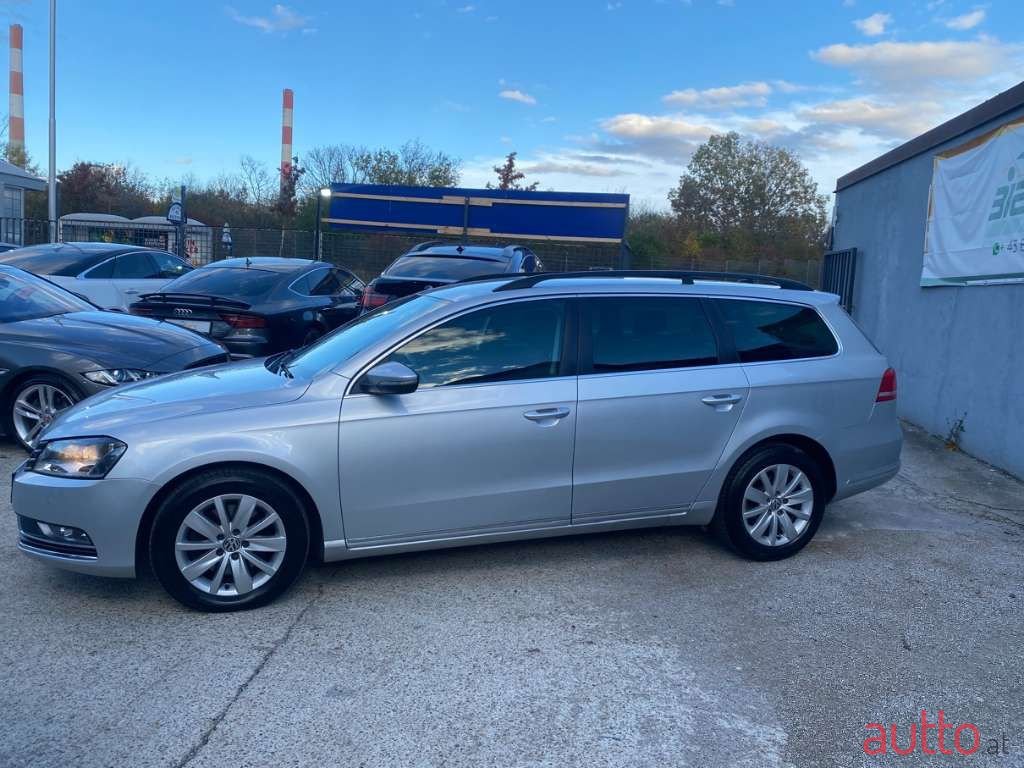 2013' Volkswagen Passat photo #2