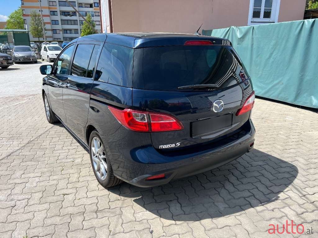 2014' Mazda Mazda5 photo #3