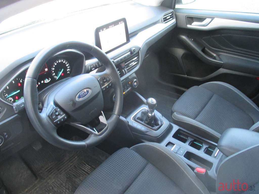 2019' Ford Focus photo #6