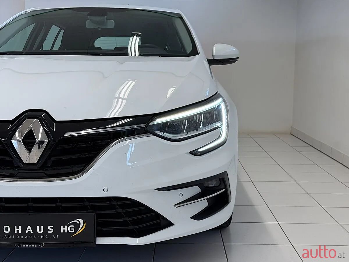2023' Renault Megane photo #4