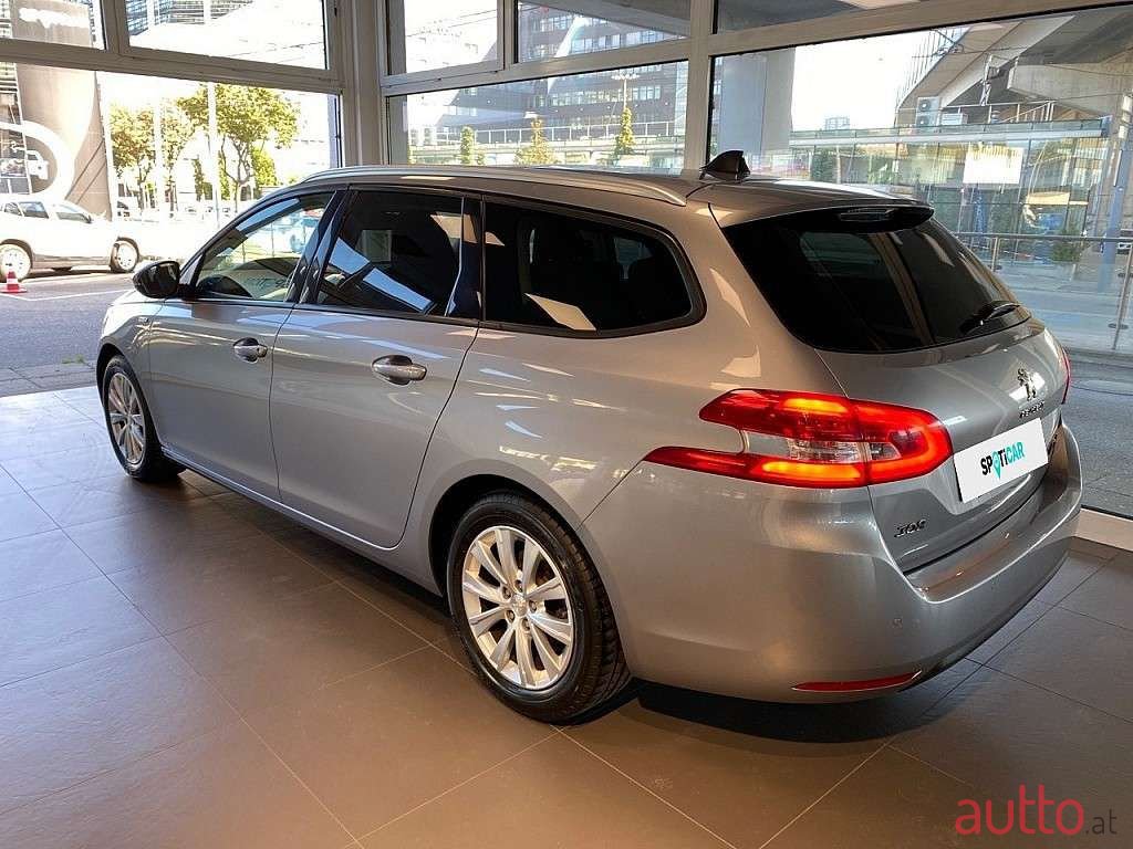 2016' Peugeot 308 photo #2