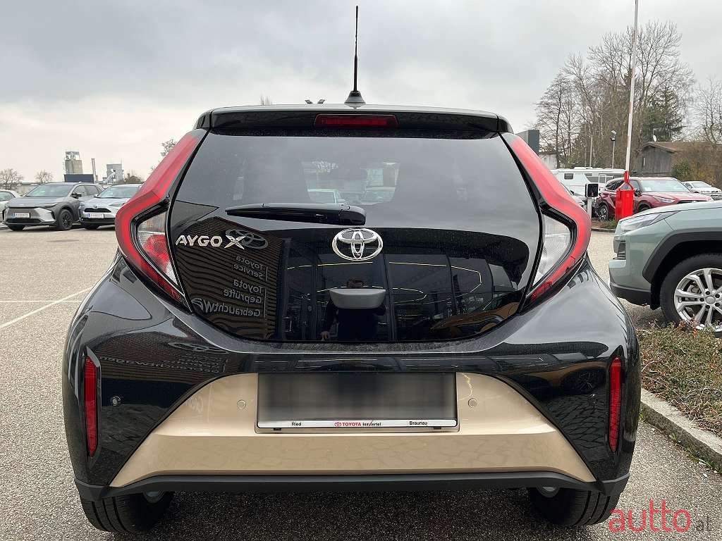 2022' Toyota Aygo photo #5
