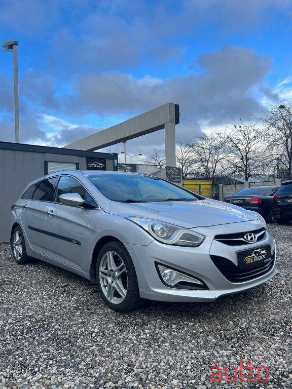 2013' Hyundai i40 photo #6