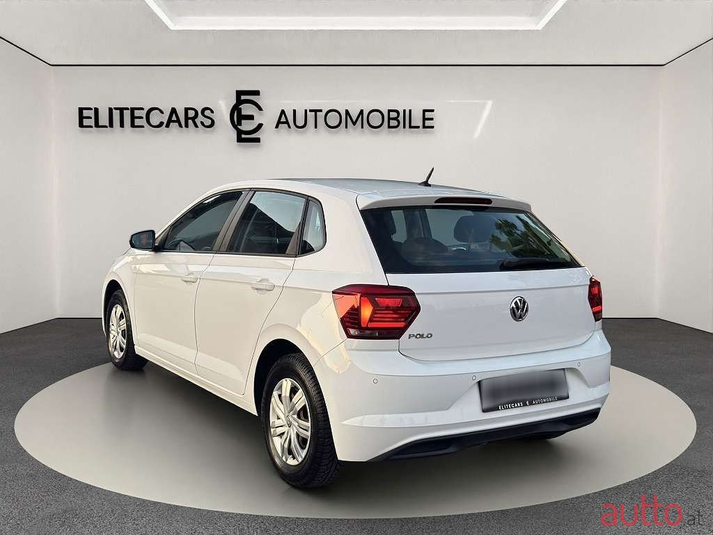 2017' Volkswagen Polo photo #5