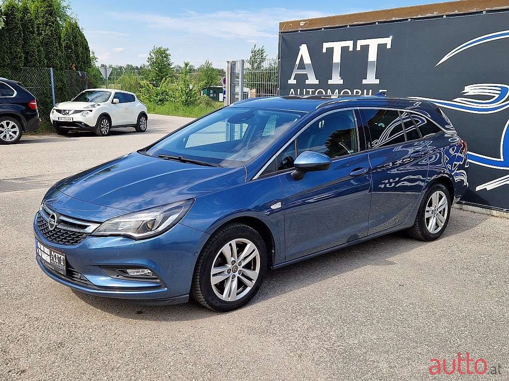 2016' Opel Astra photo #3