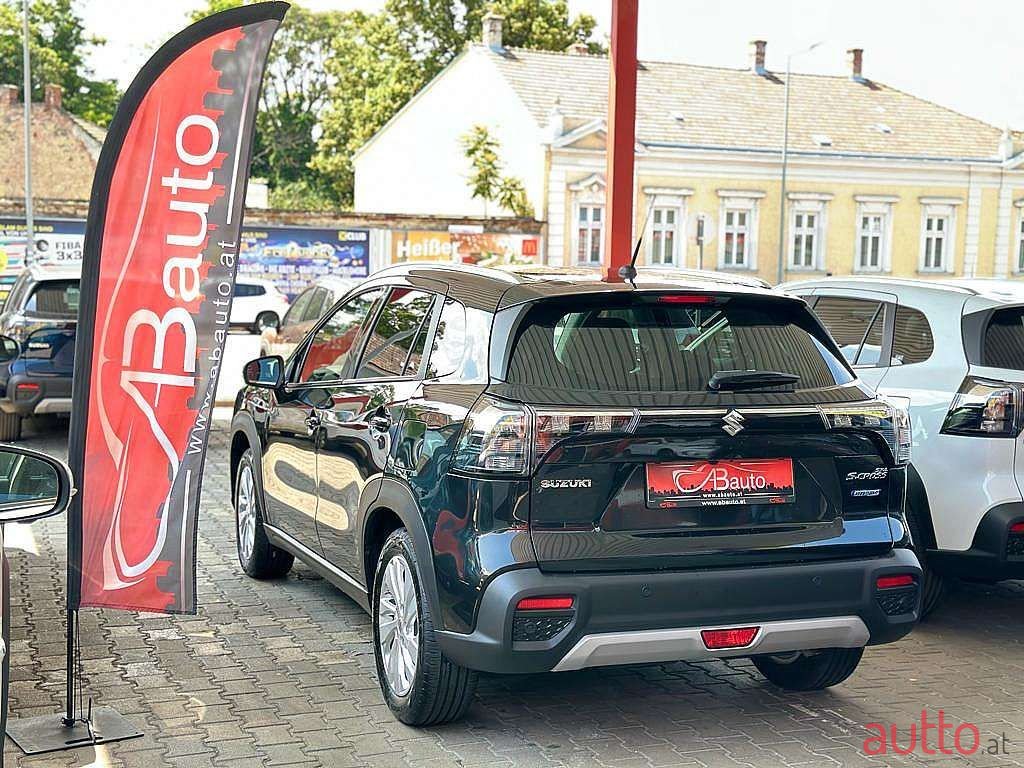 2023' Suzuki S-Cross photo #4