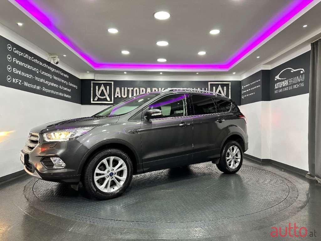 2017' Ford Kuga photo #2