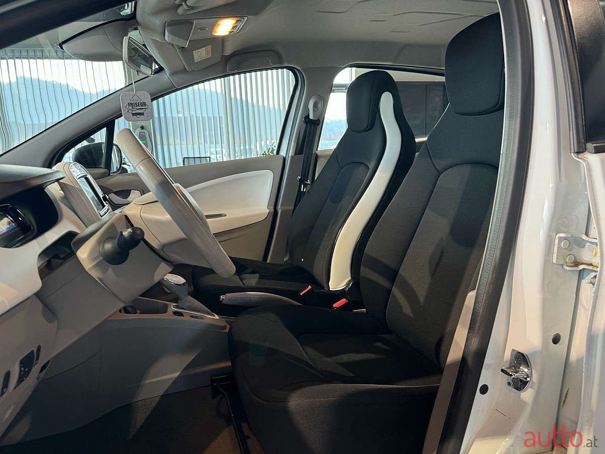 2018' Renault Zoe photo #5