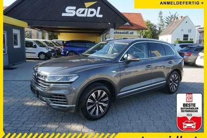 2021' Volkswagen Touareg