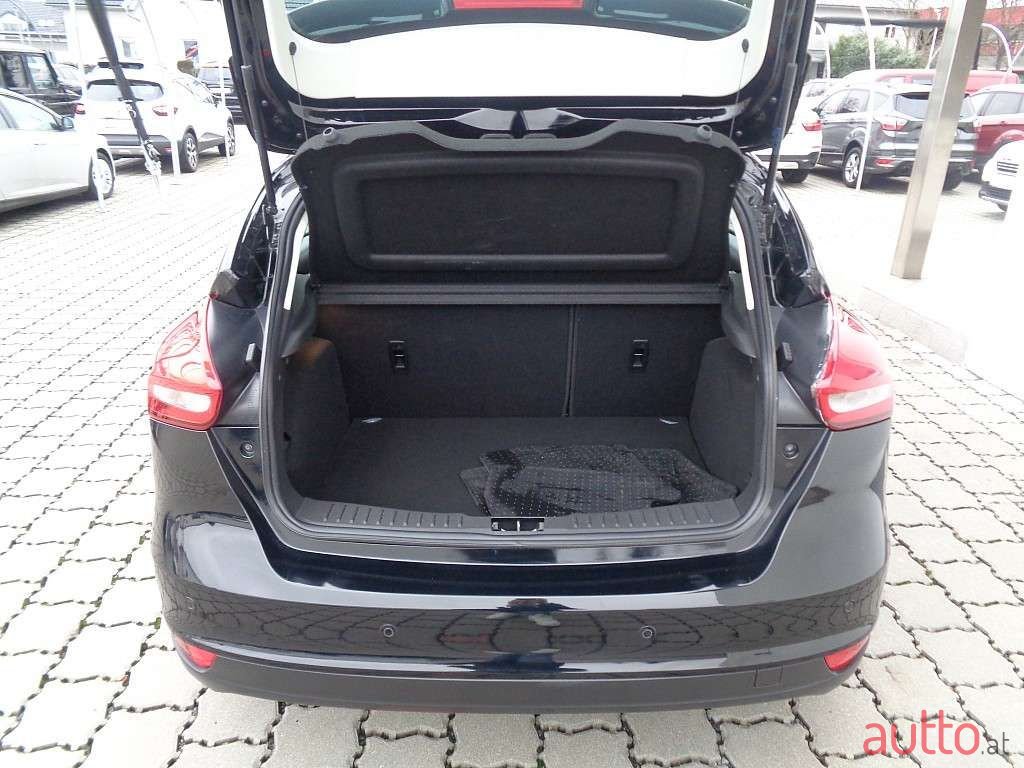 2018' Ford Focus photo #4