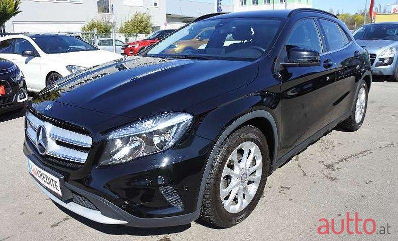 2016' Mercedes-Benz Gla-Klasse photo #1