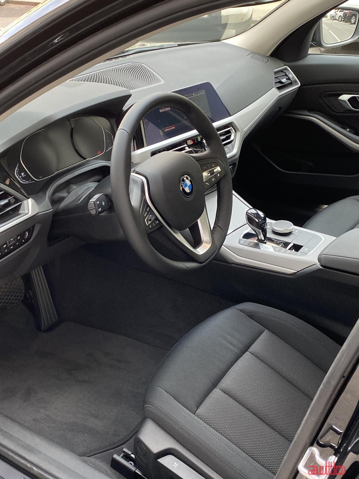 2021' BMW 318 Diesel Mild-Hybrid photo #5