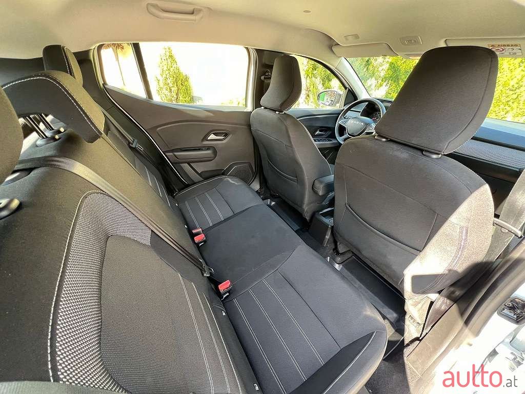 2023' Dacia Sandero photo #3