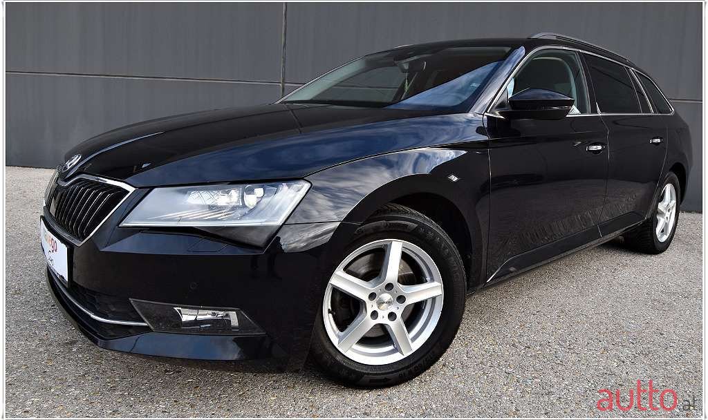 2017' Skoda Superb photo #5