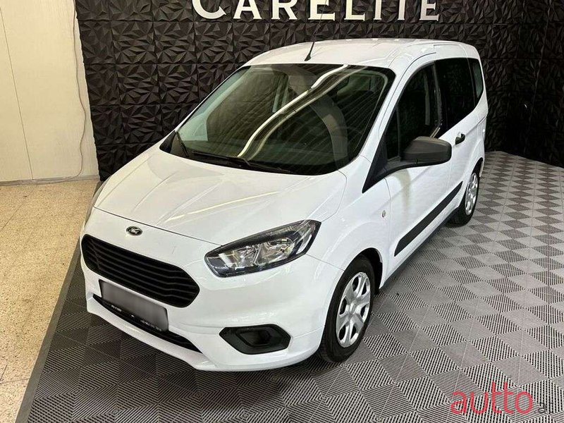 2019' Ford Tourneo Courier photo #2