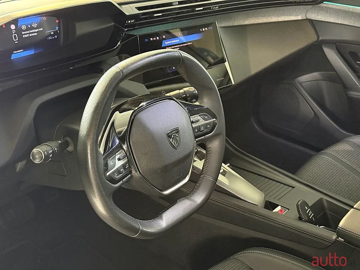 2022' Peugeot 308 photo #6