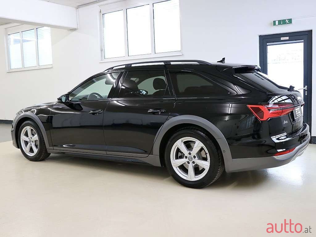 2019' Audi A6 Allroad photo #6