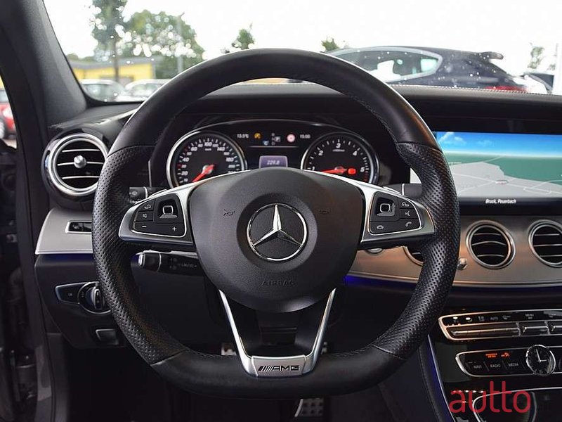 2018' Mercedes-Benz E-Klasse photo #4
