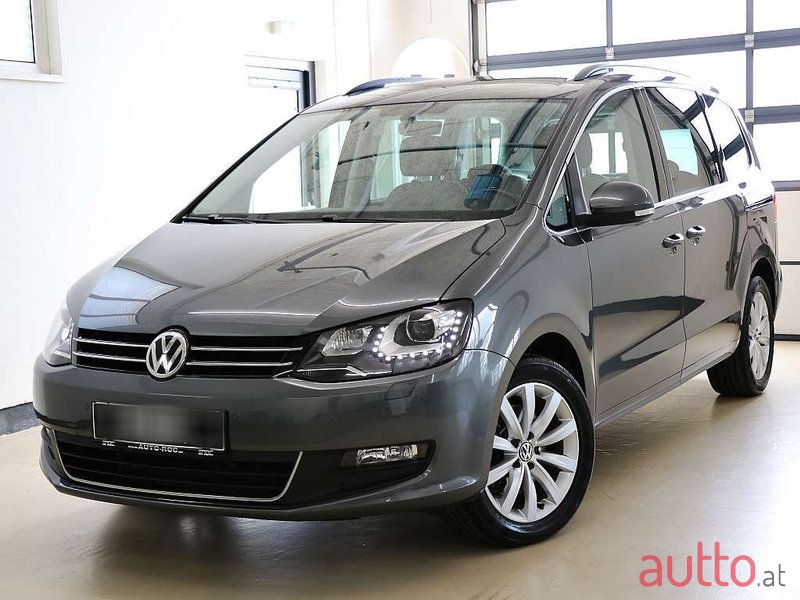 2017' Volkswagen Sharan photo #1