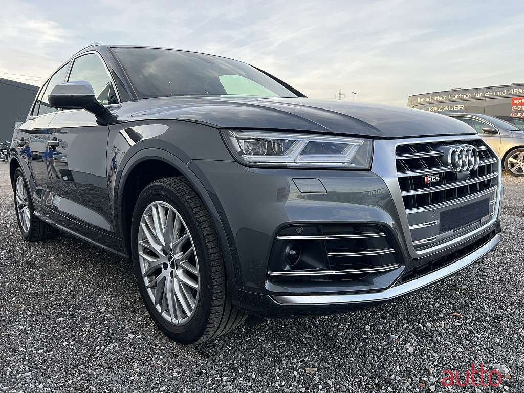 2019' Audi Q5 photo #4