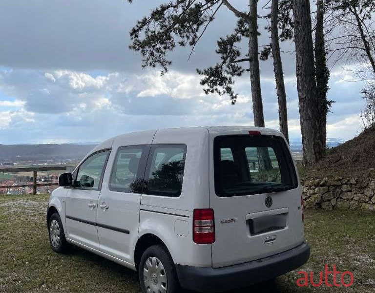 2014' Volkswagen Caddy photo #6