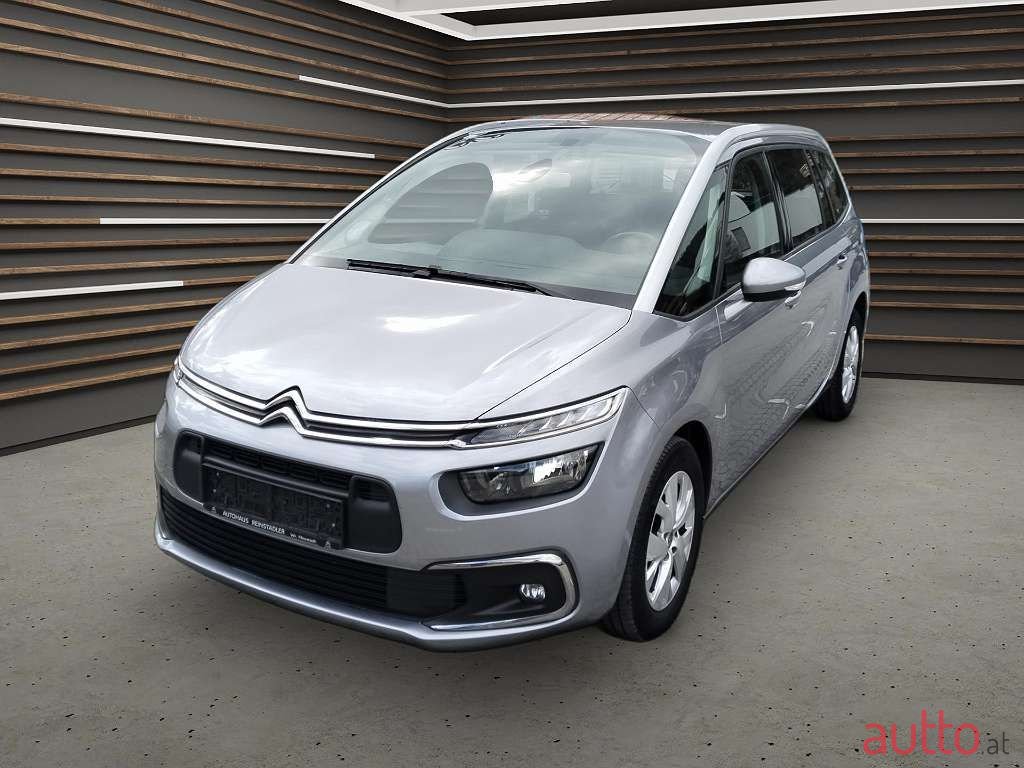2020' Citroen C4 SpaceTourer photo #1