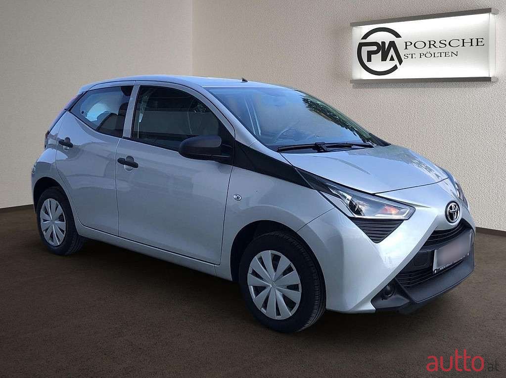 2021' Toyota Aygo photo #3