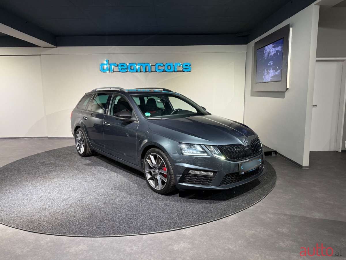 2019' Skoda Octavia photo #5