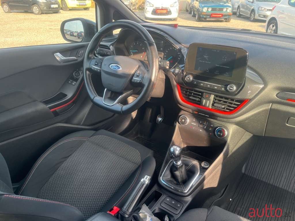 2018' Ford Fiesta photo #4