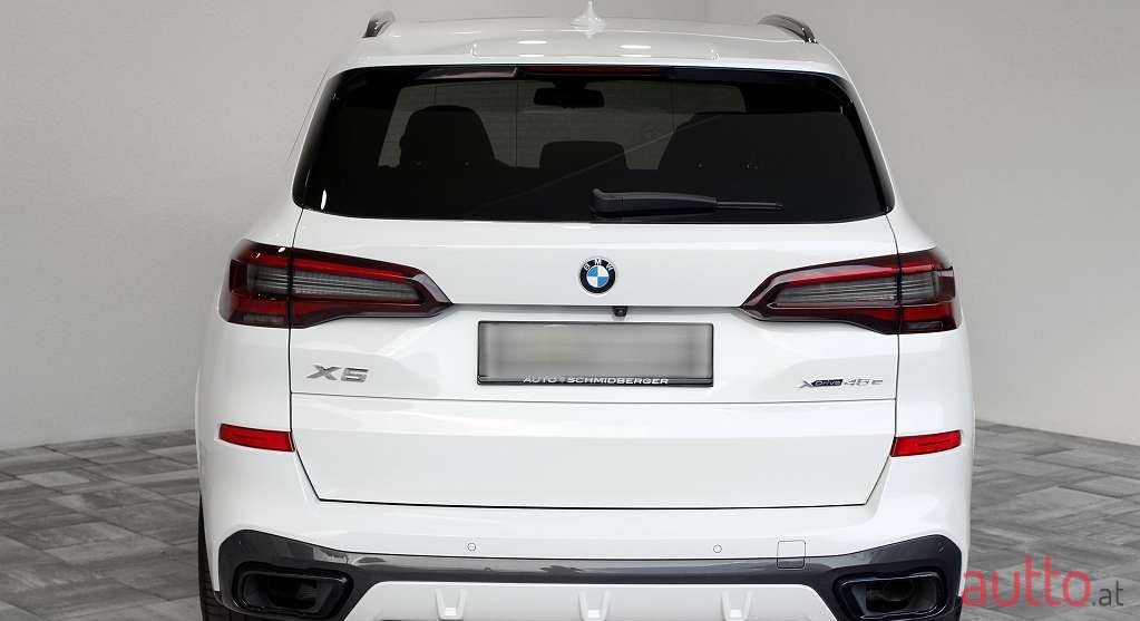 2021' BMW X5 photo #5