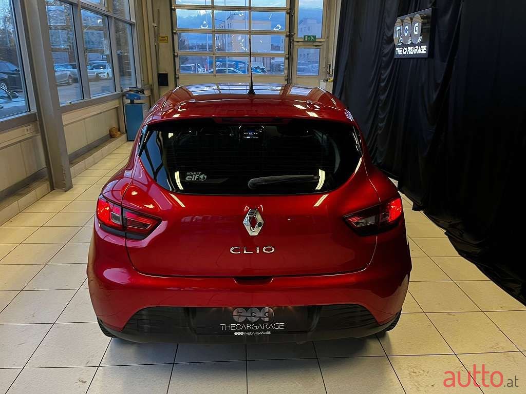 2013' Renault Clio photo #6